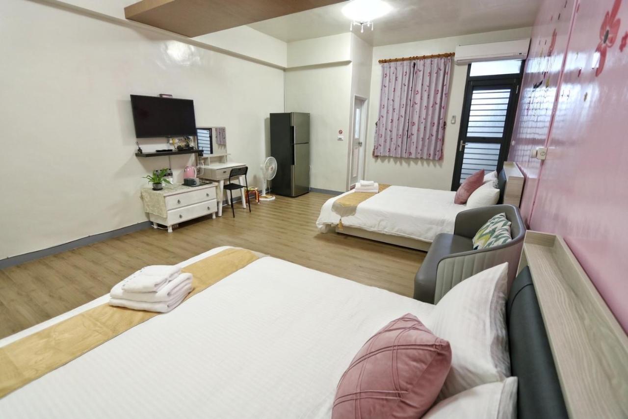 Wanghong Homestay Heng-ch'un Esterno foto